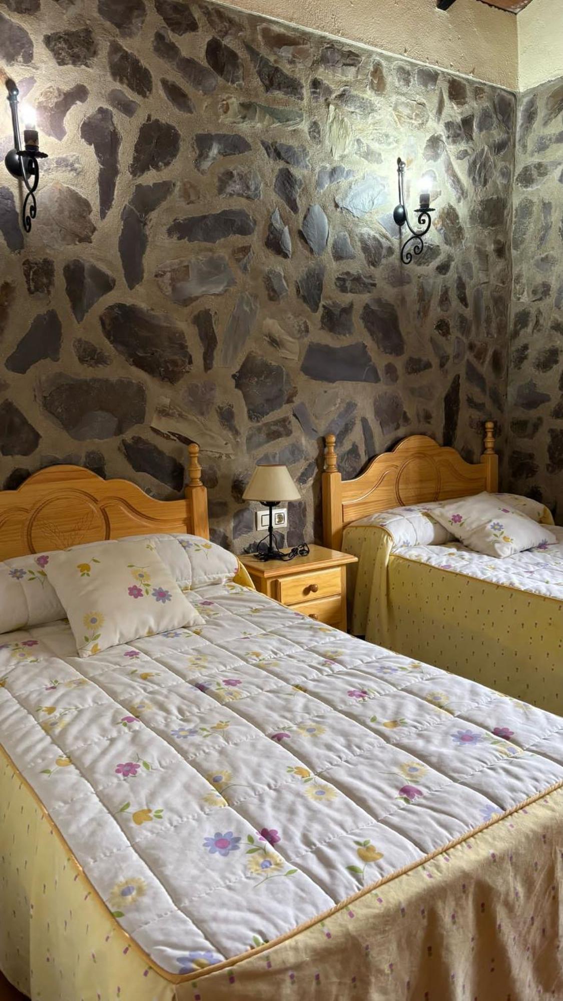 Casas Rurales Los Llanos Fuentes de León Exteriör bild